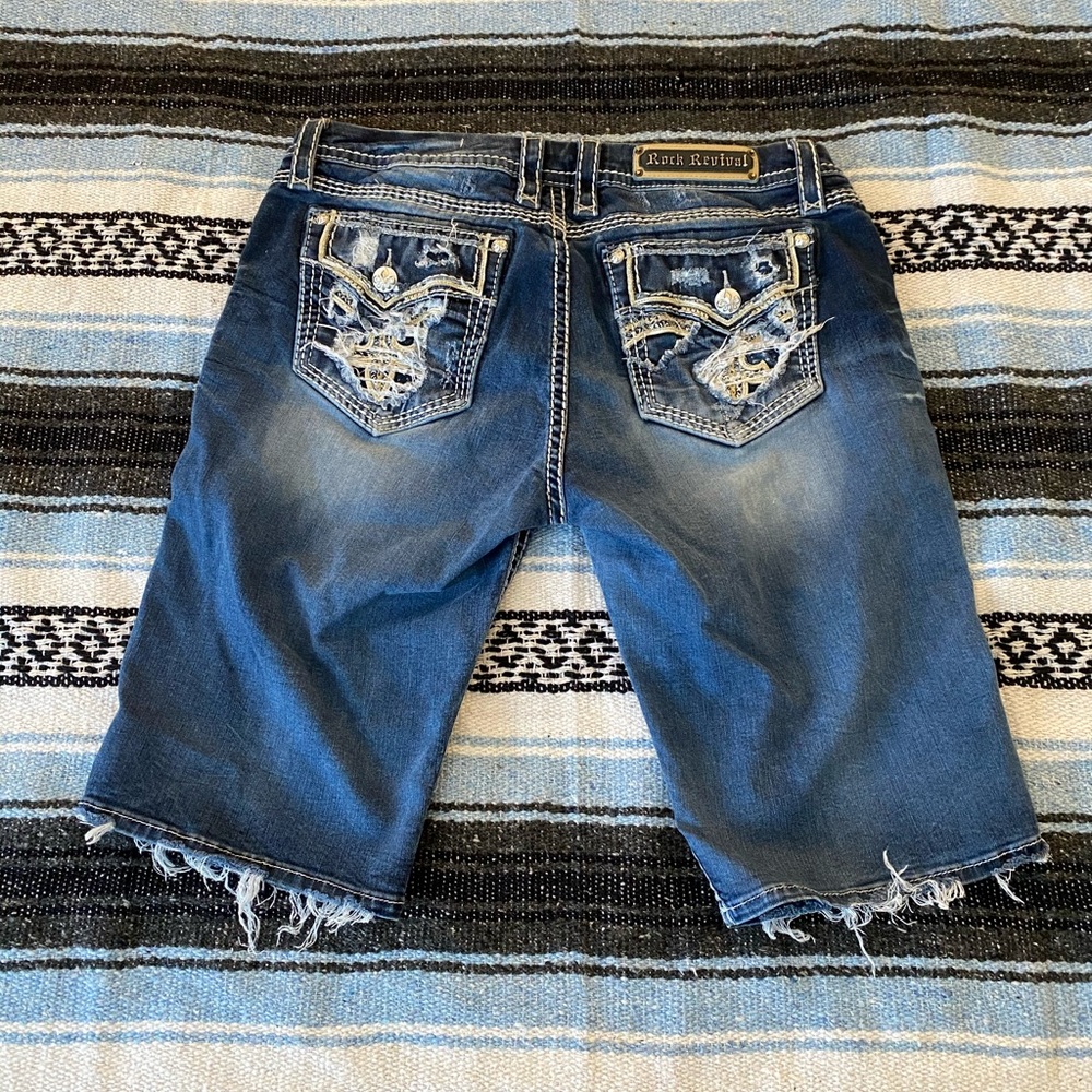 Rock Revival Abree Easy Bermuda Short Distressed